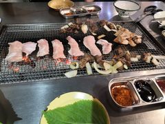 -马路牙子烧烤音乐酒馆(望京店)
