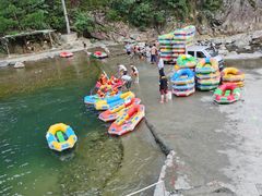 -安吉龙王山峡谷漂流