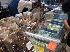 -VENCHI 闻绮(上海佛罗伦萨小镇店)