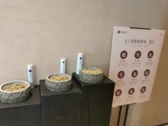 -灸春堂·艾灸·痛症·整脊连锁(之江银泰店)