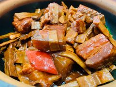笋干焖土猪肉-御信客家王(洛溪店)