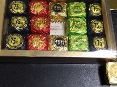 -VENCHI 闻绮(上海佛罗伦萨小镇店)