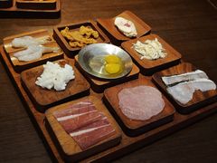 -银米·云南传统过桥米线(双廊黑金冠店)