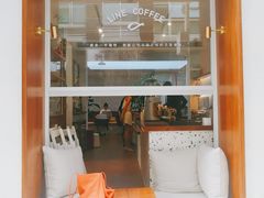-Line 咖啡(石厦花园店)