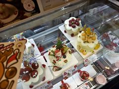 -花花卷卷·鲜食蛋糕(静安久光百货店)