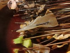 -拈签一笑黄牛肉辣卤串串
