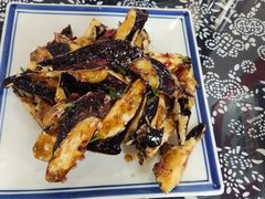 -八两八金·莱芜特色炒鸡(市南漳浦路店)