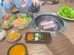 -香猪坊韩国烤肉专属门店(魏公村店)