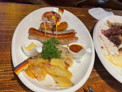 -1886德国汽车餐厅(外滩十六铺码头店)