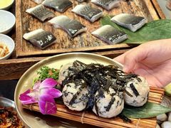 -围炉肉舍•炭烤活鳗•丹东海鲜烤肉(步行街店)