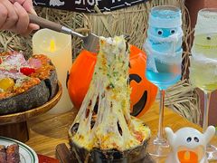 -Dragon Pizza•圆脸龙披萨·牛排餐厅