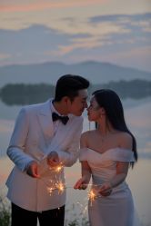 -至臻微拉婚纱摄影