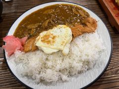 咖喱猪排饭-MI WU FACTORY米屋美食工厂餐厅(绿地店)