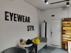 -罗伯特眼镜·蔡司官方授权(罗湖国贸店)
