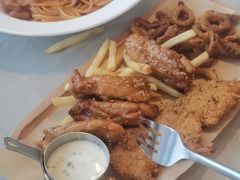 -必胜客(尹山湖歌林公园店)