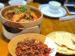 外婆菜炒肉沫-吃香喝辣·地道衡东菜(南岳大庙店)