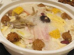 -三人行骨头王火锅(长寿店)