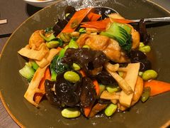 -北京奥加美术馆酒店(三里屯工人体育场地铁站店)