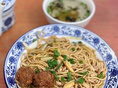 肉圆拌面-老余杭面馆