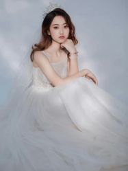 点击看大图 -定格摄影·轻奢定制写真馆