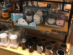 零售区-星巴克臻选(郑州中原万达店)