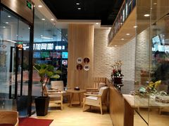 -藏猫猫咖啡主题馆(中央大道店)