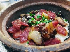 腊肠腊肉煲仔饭-红星光发煲仔饭(大石街店)