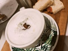 卡布奇诺蘑菇奶油浓汤-开间茶馆·围炉煮茶