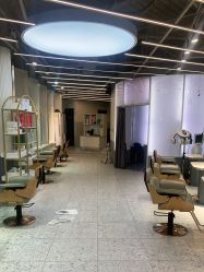 -PE SALON 