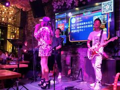 -喜鹊音乐酒馆(西街店)
