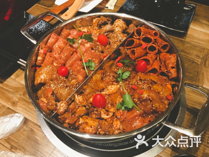 鸿记煌三汁焖锅(新业广场店)鸳鸯锅图片 第3张