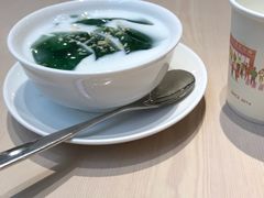 椰林斑斓冰粉-遇见小面(凯德广场店)