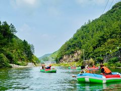 -仙人谷漂流景区