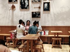 大堂-小满手工粉(上海月星环球港店)