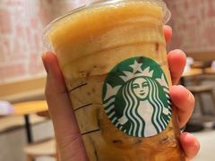 -星巴克臻选(上海中环广场2F店)