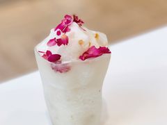 玫瑰荔枝冰沙-EVERNAKED裸蛋糕(SOHO天山店)