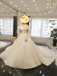 -拉瑞娜LaReine婚纱礼服高级定制
