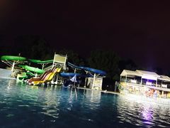 -青年湖公园水上世界