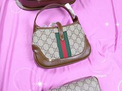 -妃鱼奢侈品回收寄卖(太古汇店)
