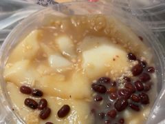 -爆炸头阿姨小四川正宗川味小吃(无任何分店)