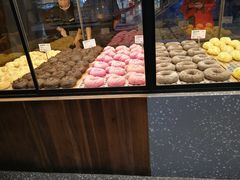 面包甜点陈列柜-LELECHA乐乐茶(上海五角场万达广场店)