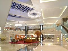 大堂吧-珠海拱北口岸希尔顿欢朋酒店