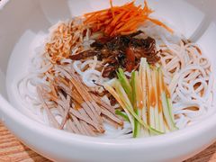 鸡丝凉米线-云海肴·汽锅鸡·云南菜(广安门天虹店)