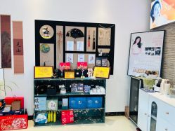 -黎蓓露·徒手骨雕蛋白抗衰·调肤管理