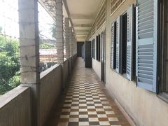 -吐斯廉屠杀博物馆