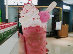 -牛牛和清小妞芝士卷饼厂(红谷滩万达店)