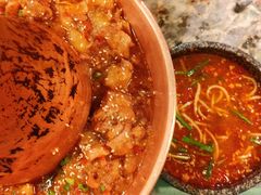 油焖鸡-浩海火烧云傣家菜(京广店)