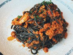 墨鱼面伴虾和卡拉布利亚肉肠番茄汁-FISH&POTATO Cō(地中海美食 万象城店)