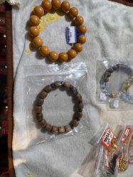 -灵彩珠宝(朗香街店)