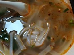-遵义虾子张六羊肉粉(地王店)